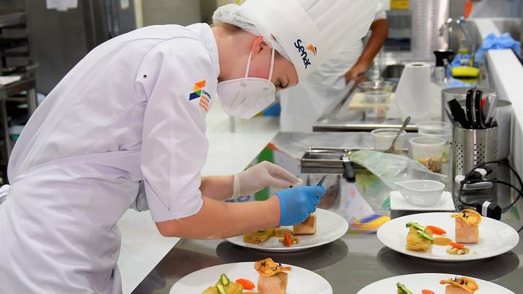 Parnamirim oferece 120 vagas gratuitas em cursos de gastronomia