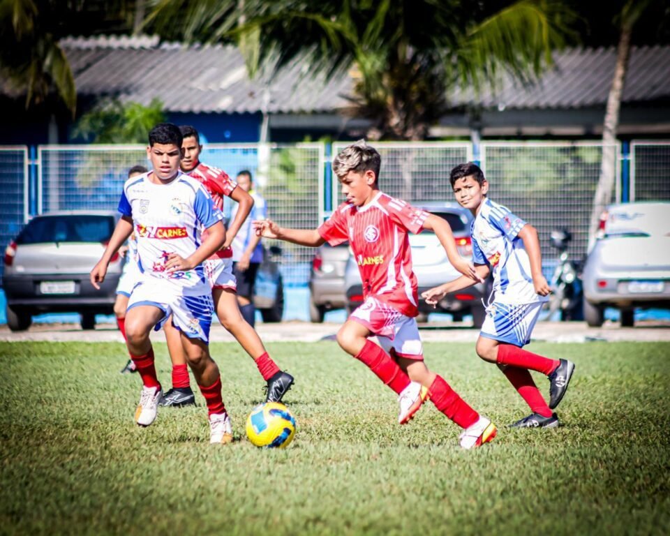 O sucesso de Davi Targino no futebol começa em casa