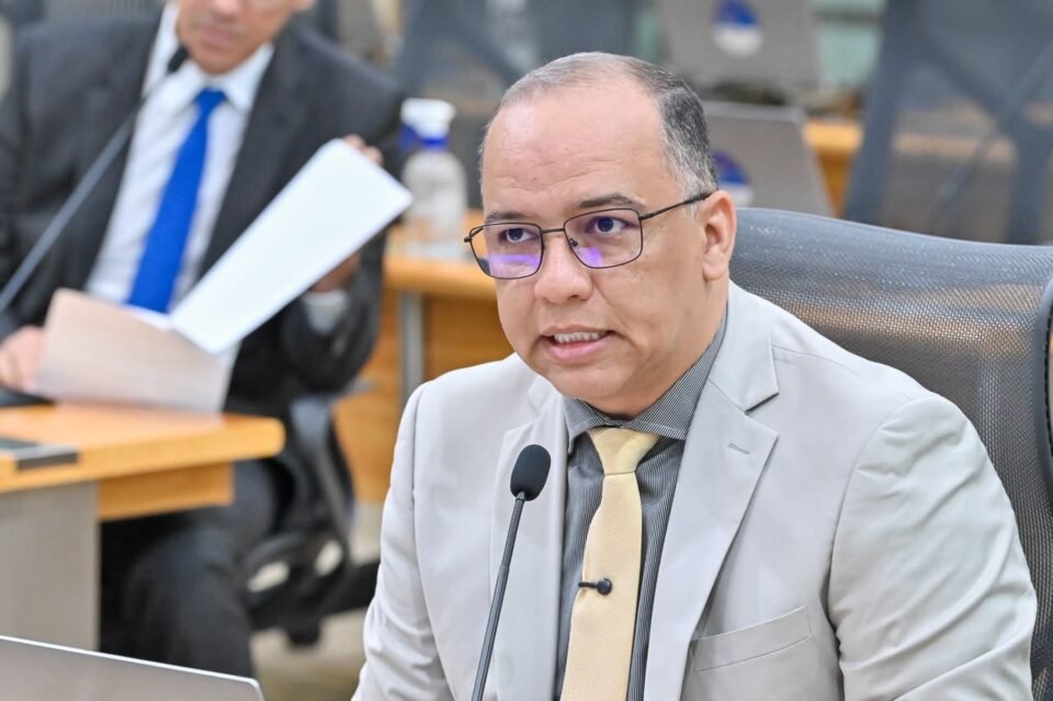 Fotografia de: Gabinete Deputado Taveira Júnior/Assessoria de Comunicação
